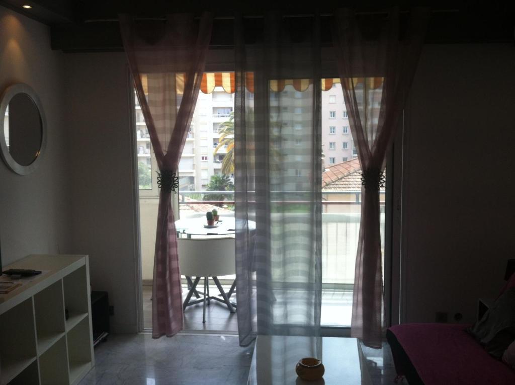Appartement Les Palmiers Juan-les-Pins Exterior photo